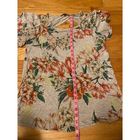 Cable & Gauge women's grey floral open back short sleeve casual top size large - Picture 8 of 8
